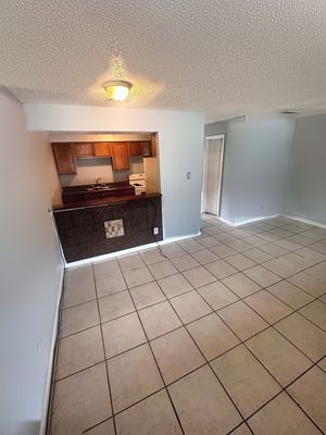 Kitchen pass-through bar in a 1-bedroom New Orleans East home